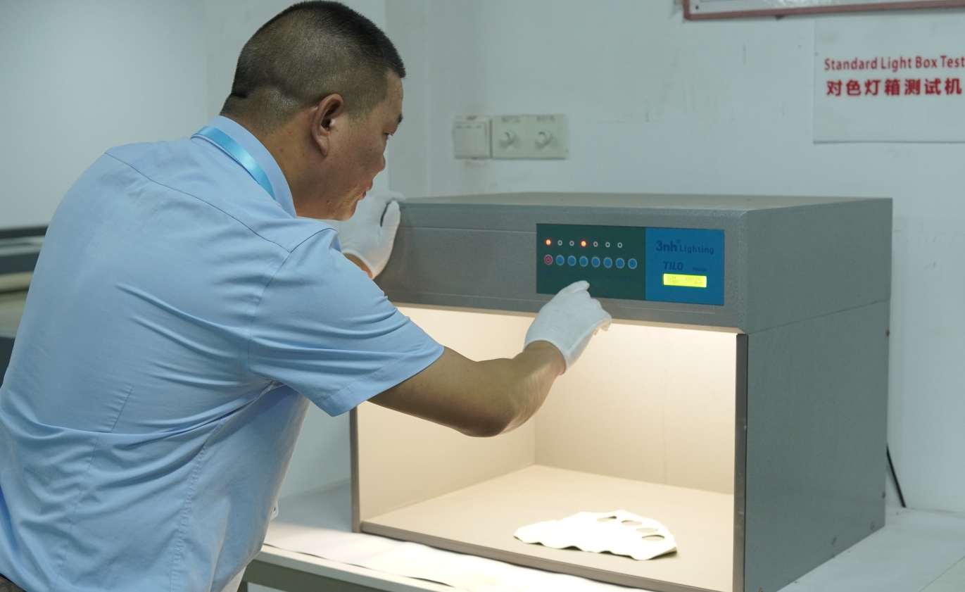 Standard Light Box Test