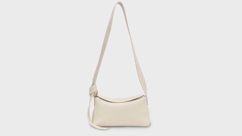 Cloud White Cow Leather Pebble Grain – S12116