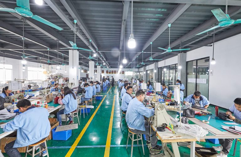 Why Handbag Factory Need To Charge Sample Fee