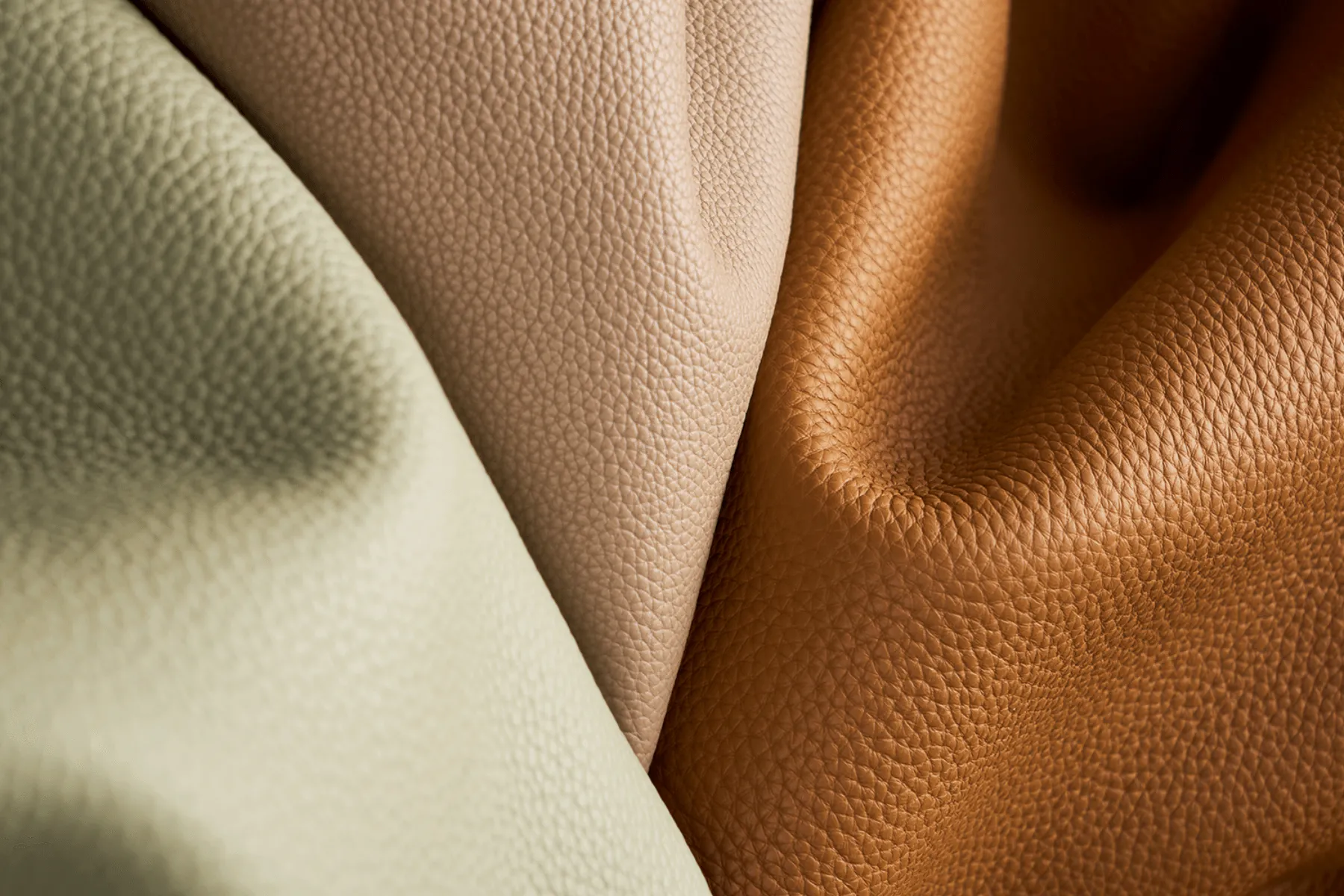 Pebble grain leather (Small grain)