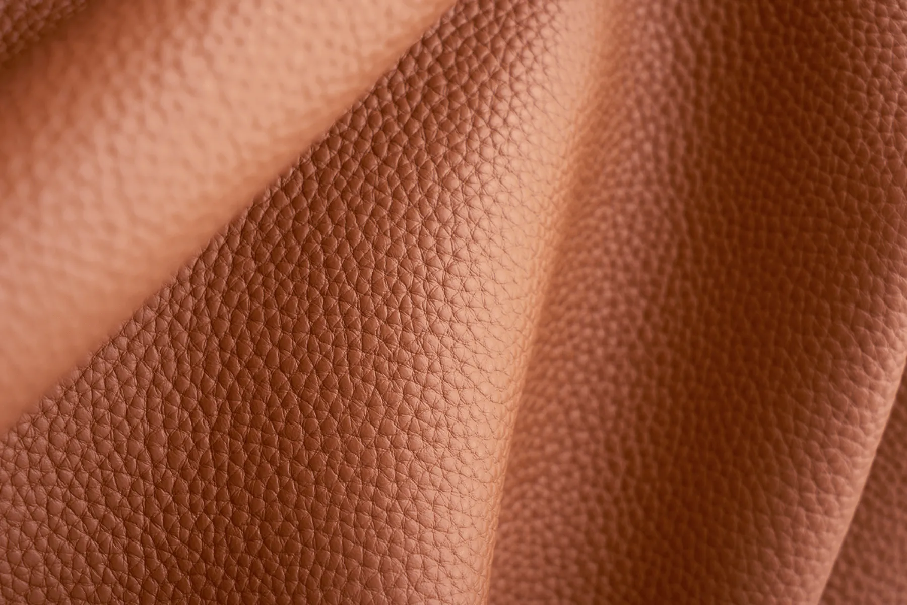Pebble grain leather (Small grain)