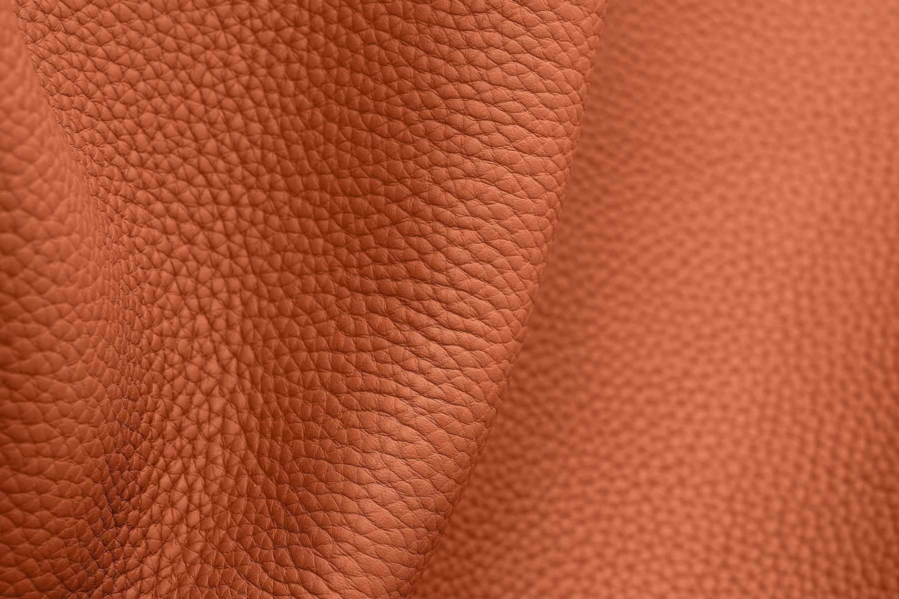 Full grain pebble leather (Big grain)