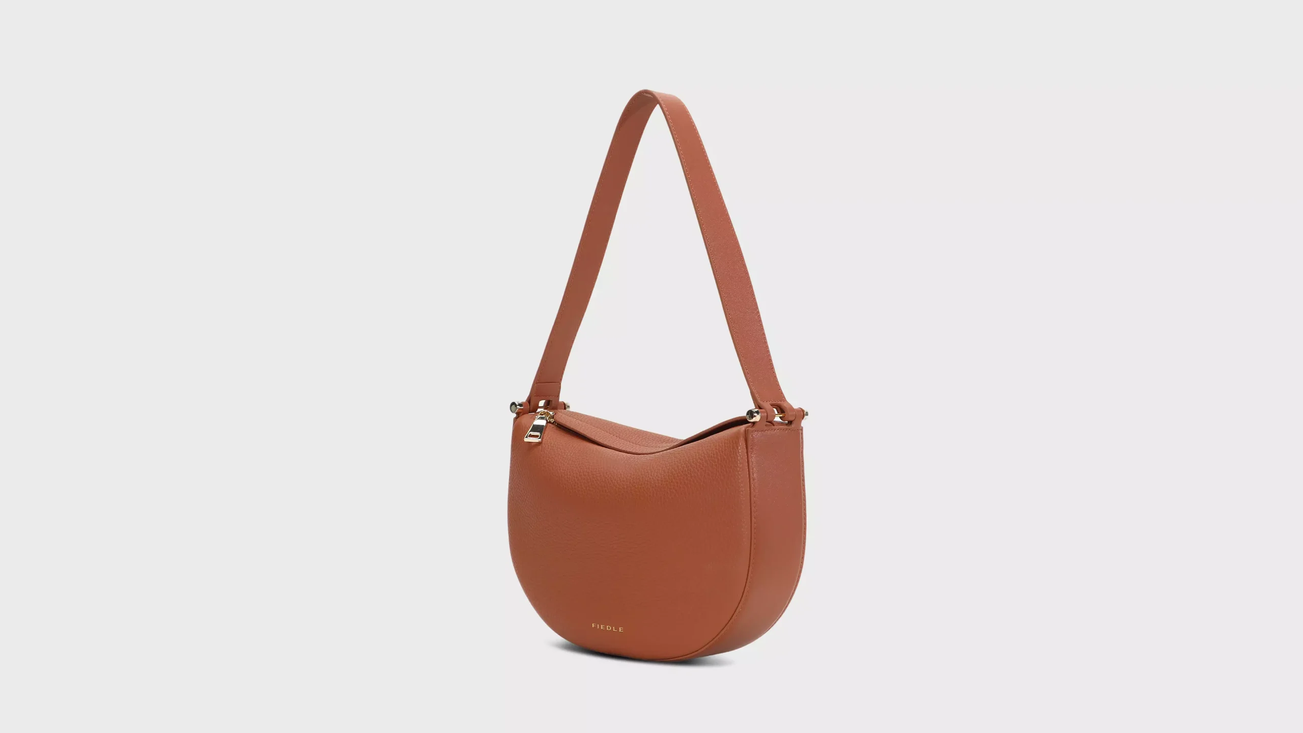 Leather Crescent Bag in Grained Cowhide – S8902