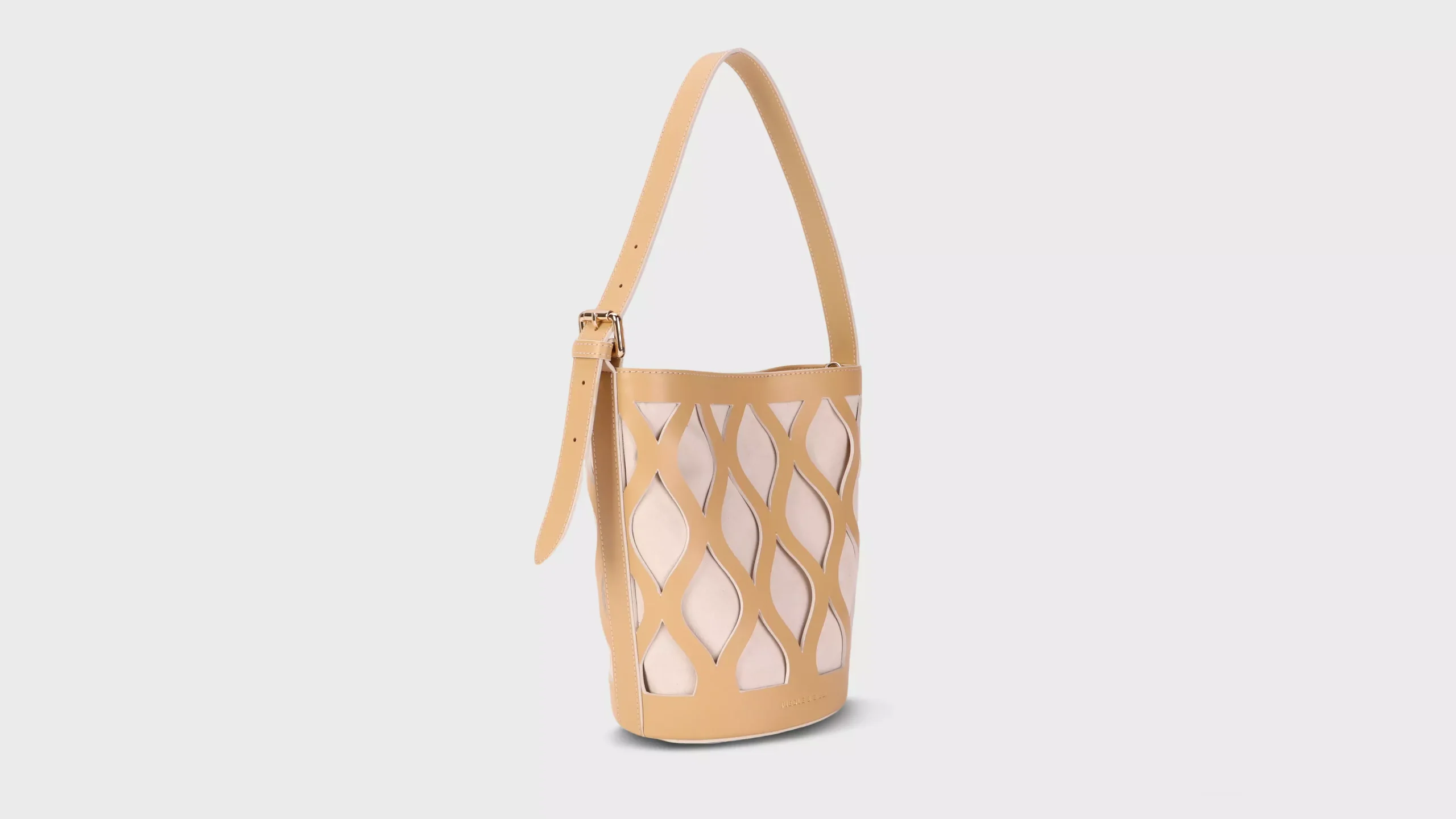 Leather Cut-out Bucket Bag in Smooth Leather – S8683
