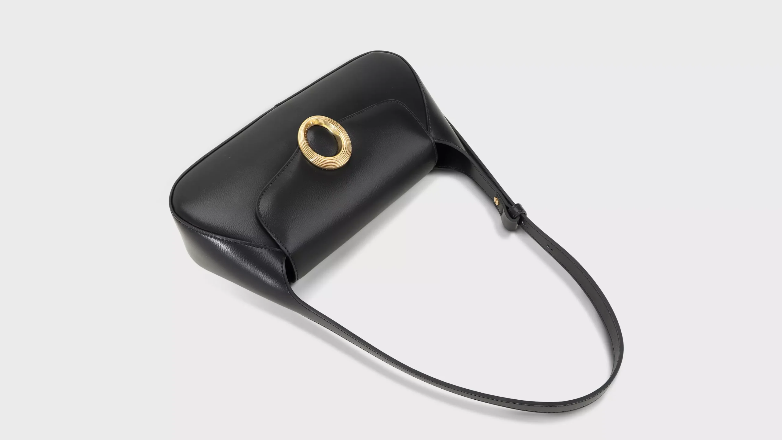 Leather Baguette Bag in Water Ripple Grain – S9816