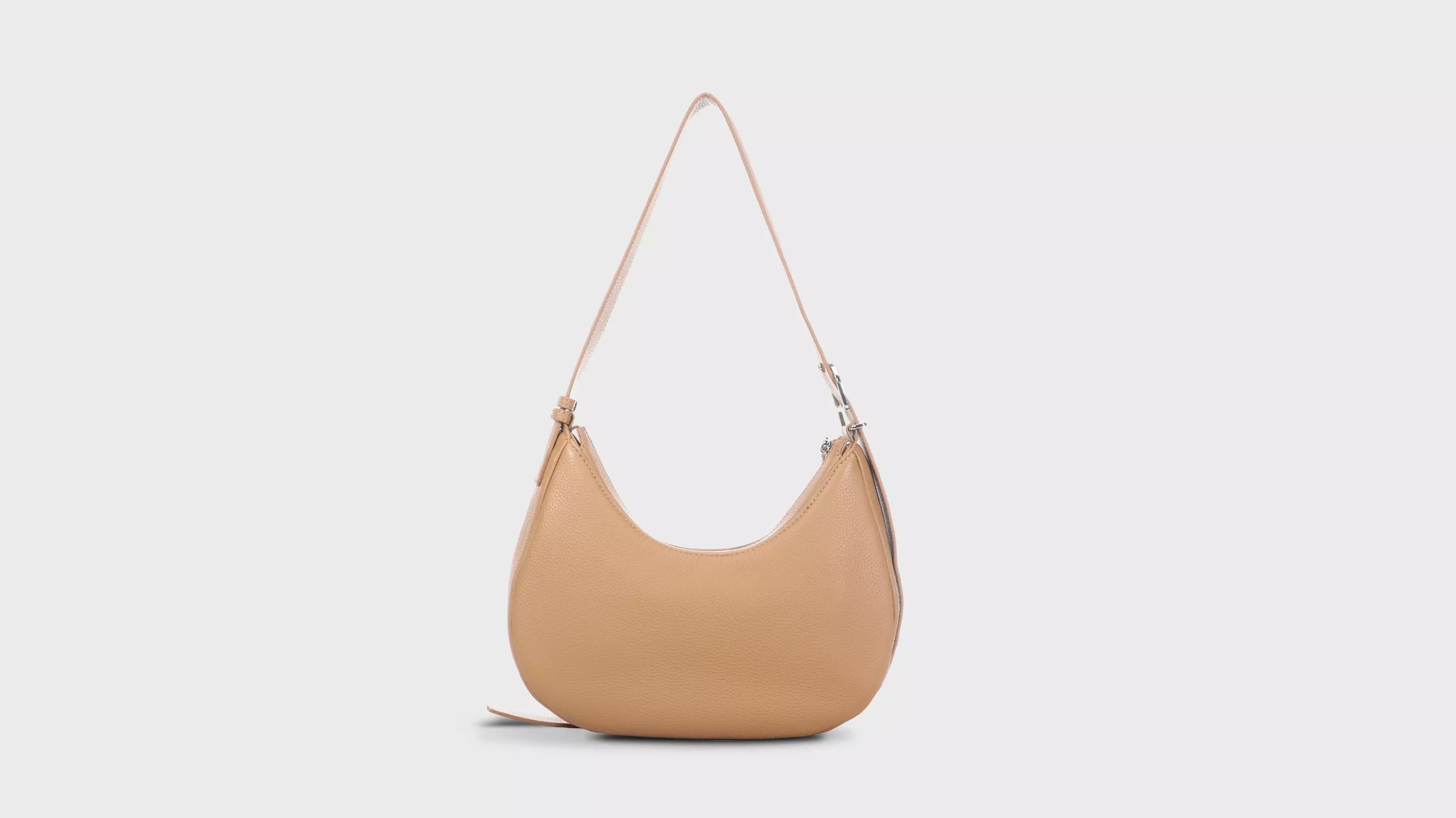Leather Half Moon Bag in Cowhide Pebble Grain – S10504
