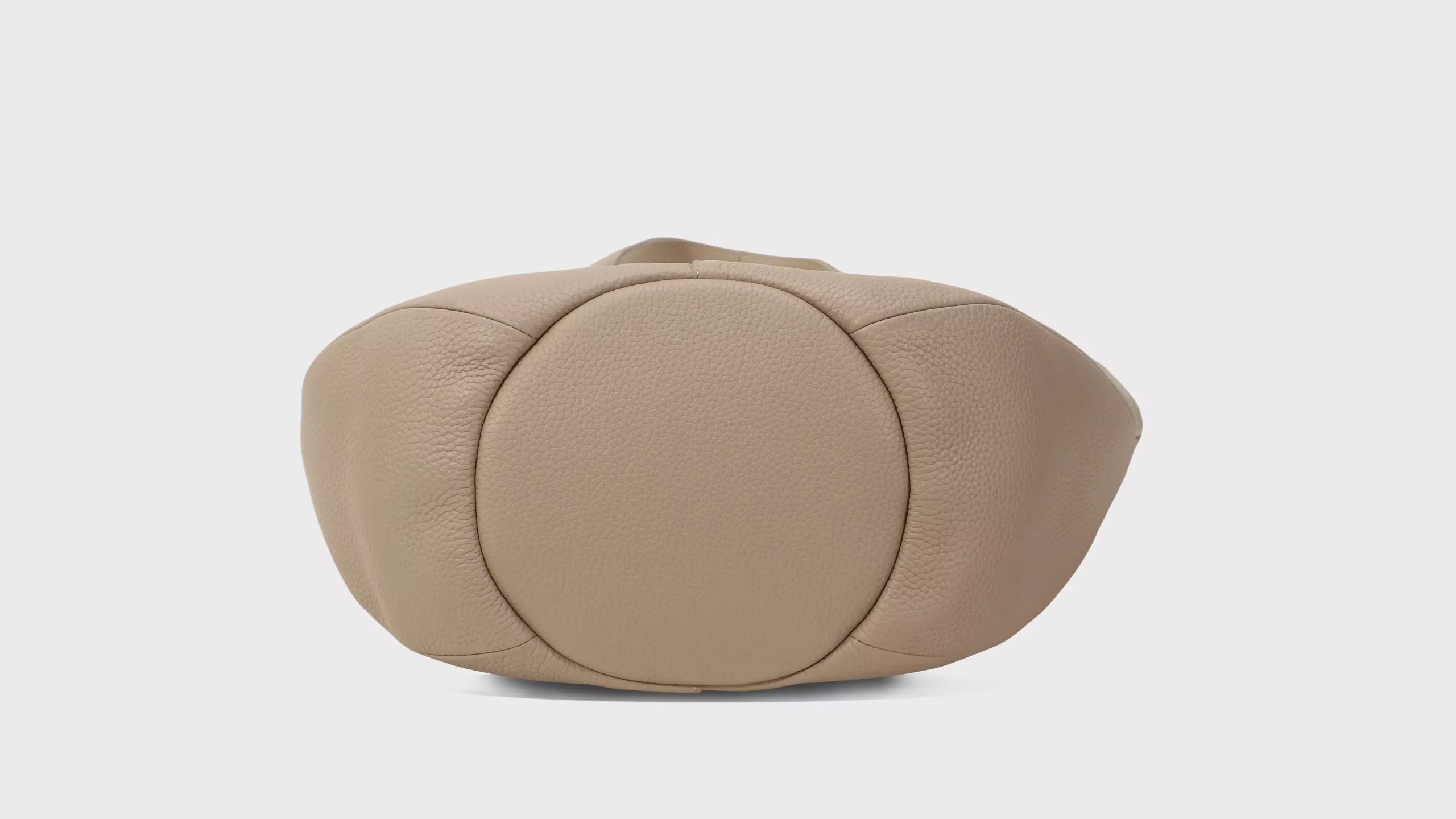 Leather Minimalist Tote Bag in Grained Cowhide – S11878