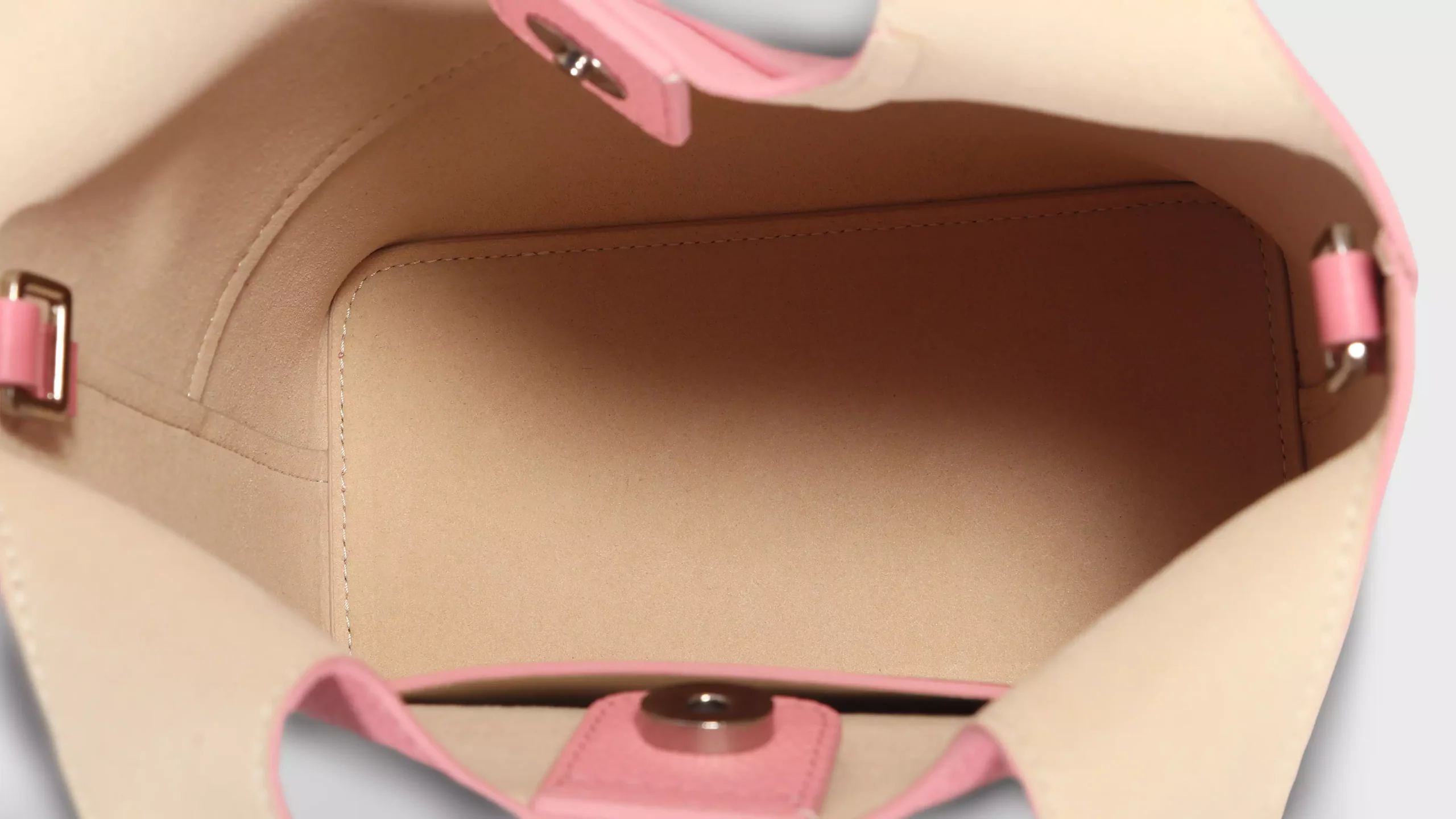 Leather Shopper Bag in Grained cowhide Leather -S10503