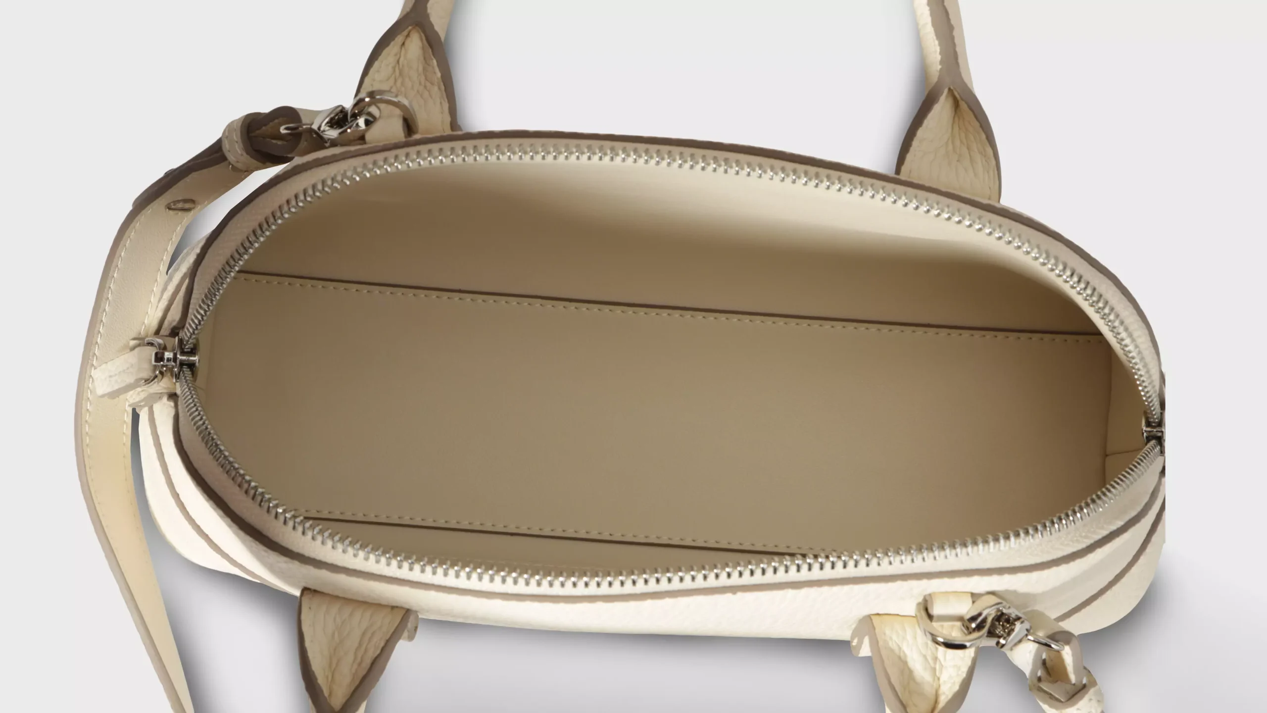 Leather Dome Bag in Cloud White Grained Cowhide – S9964