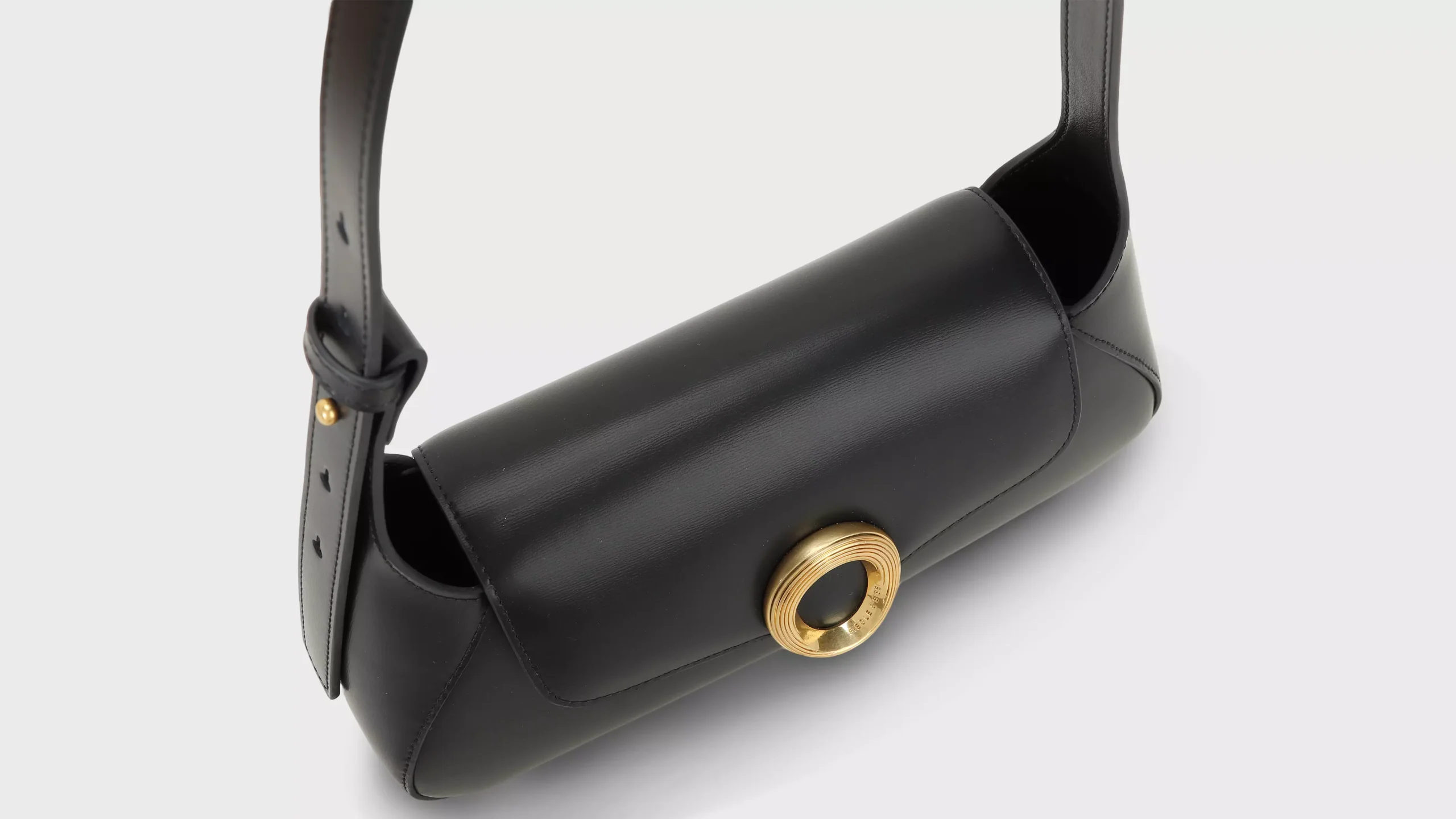 Leather Baguette Bag in Water Ripple Grain – S9816